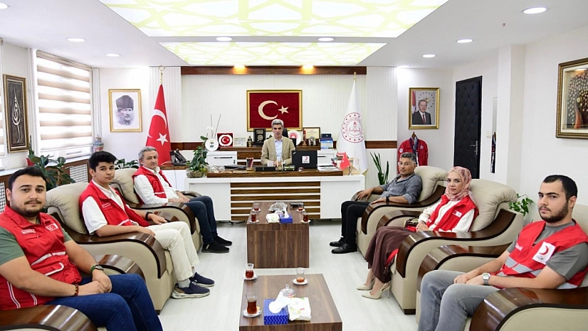 Türk Kızılayı'ndan Malatya'daki öğrencilere 75 bilgisayar desteği