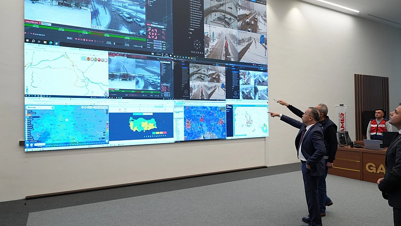 Vali Çeber Duyurdu: 'Trafiğe kapalı yolumuz yok'