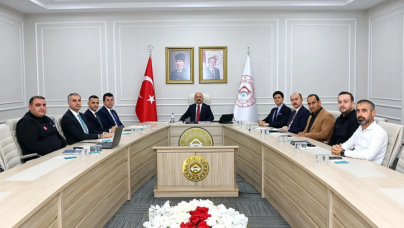 Vali yardımcıları değerlendirme toplantısı yapıldı