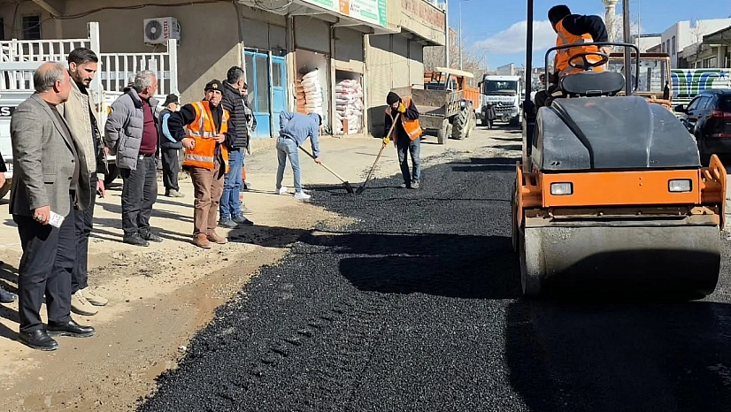 Yoğun yağışlar bozulan yol için çalışmalar başladı