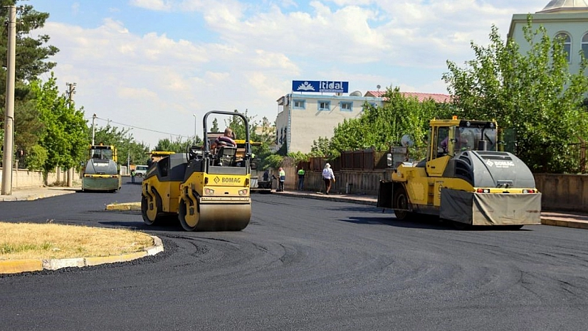 Yollar baştan aşağı yenilendi