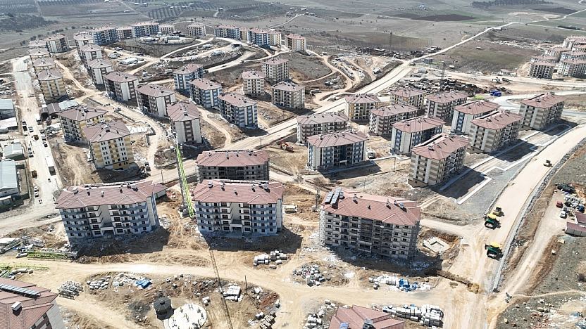 Deprem konutlarının teslim tarihi belli oldu!