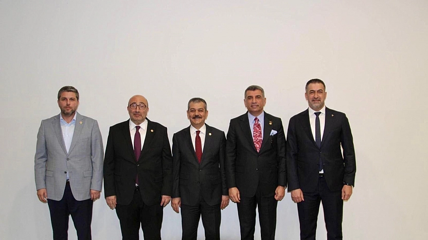 Kayısı Elazığlı vekilleri birleştirdi: Malatya'ya tescil resti!