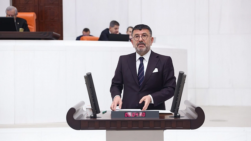 Kayısı fiyatı 400 liradan 200 liraya düştü: Ağbaba TMO'yu göreve çağırdı