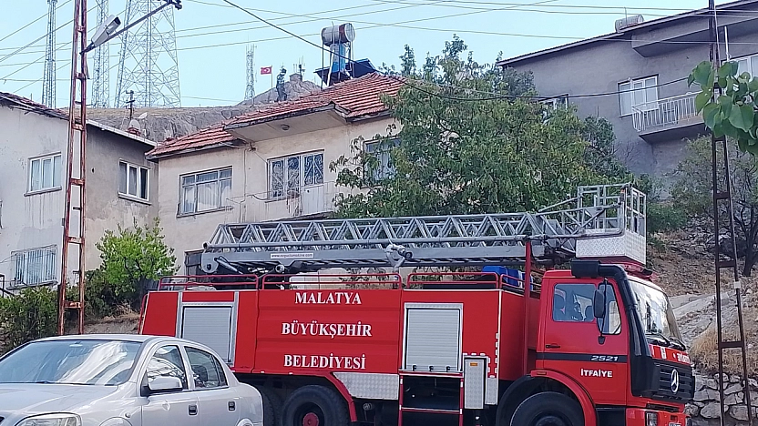 Malatya'da emekli öğretmen evinde ölü bulundu