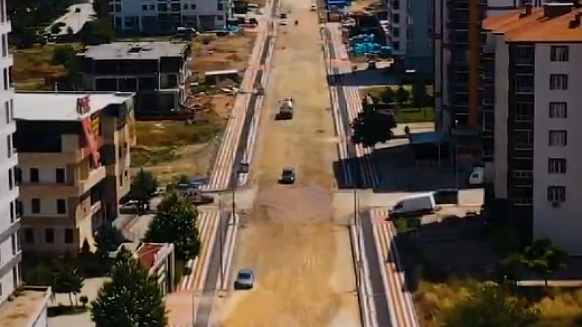Malatya'da Fahri Kayahan ile Yüzakı birbirine bağlandı: 4 şeritli yol hizmete açıldı