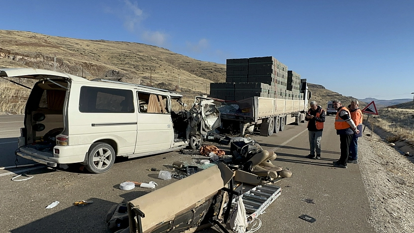 Akçadağ yolunda feci kaza: 3 ölü