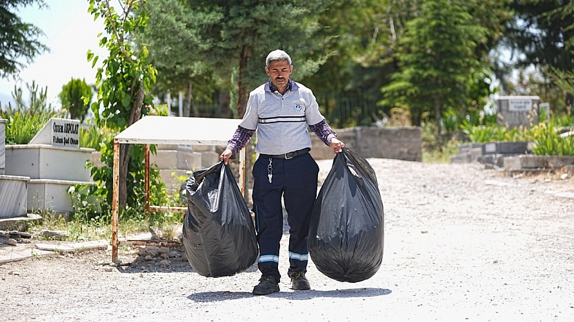 Malatya'da mezarlıklar ve camiler bayrama hazır
