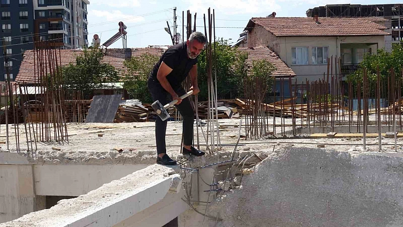 Malatya'da 105 dairelik inşaatta skandal: Firma kendi projesini yıktı