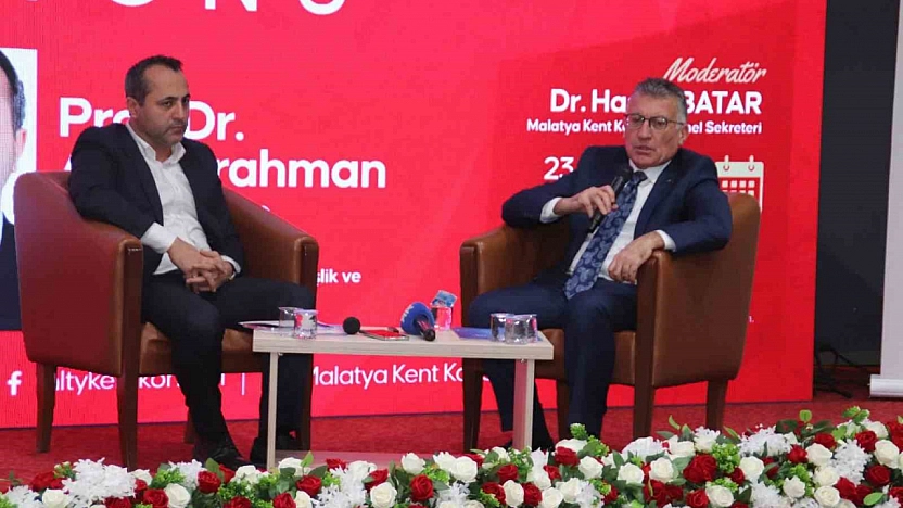Türkiye'nin geleceği Malatya'daki panelde konuşuldu