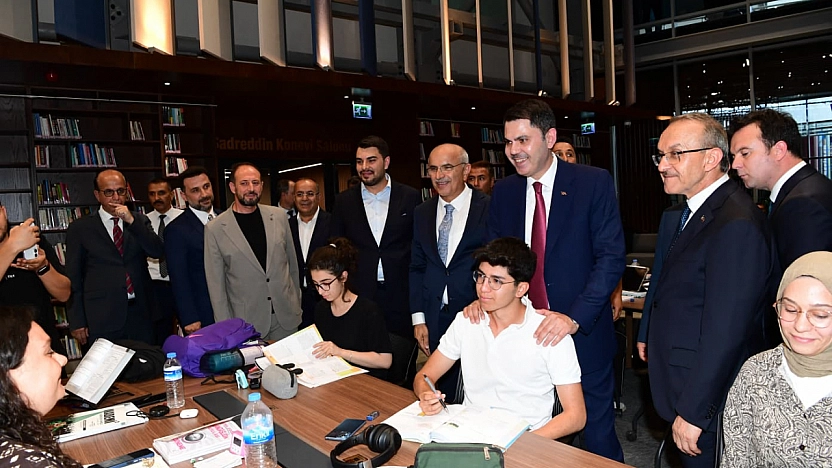 Malatya'ya İkinci Şehir Kütüphanesi Geliyor! Bakan Kurum'dan Başkan Er'e: 'Bir Tane Daha Yapacaksınız'