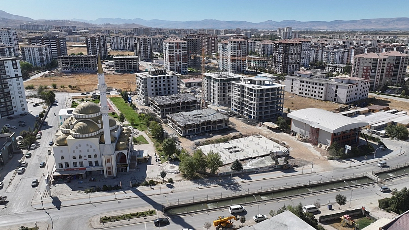Yerinde dönüşümde sona doğru! Yeşilyurt'ta 12 bin 488 ruhsat verildi!