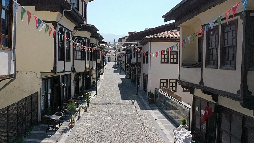 Malatya'da 'Lezzet Caddesi' restorasyon çalışmaları başlıyor! İmzalar atıldı…