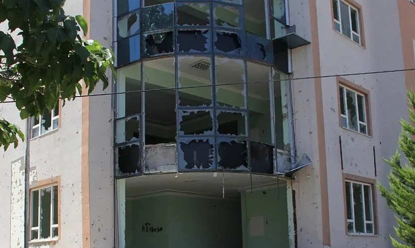 10 Yıllık Düğüm Çözülüyor: Malatya'daki Atıl Bina Nihayet Yıkılıyor!