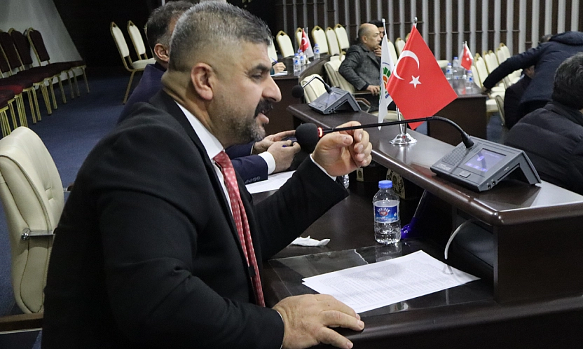 2026 mesaisi gergin başladı! İstifa eden üyeye 'yerinden kalk' uyarısı!