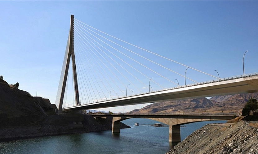 5 yıldır Malatya ile Elazığ'ı birbirine bağlıyor! 4 dakikalık seyahat süresiyle milyonluk tasarruf sağlıyor