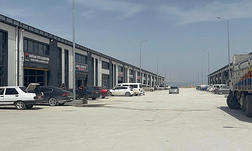 Altay Kışlası'na 168 yeni dükkan yapılıyor