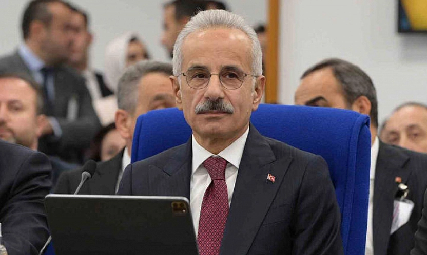 Bakan Uraloğlu tek tek yanıtladı: Çevreyolu, havalimanı, hızlı tren ve Arapgir Yolu ne durumda?