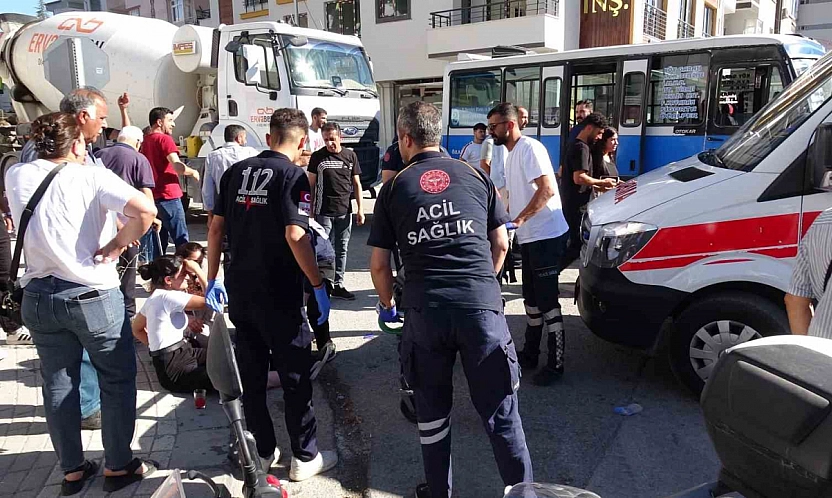 Malatya'da freni boşalan minibüs dehşet saçtı: 2'si çocuk 7 yaralı