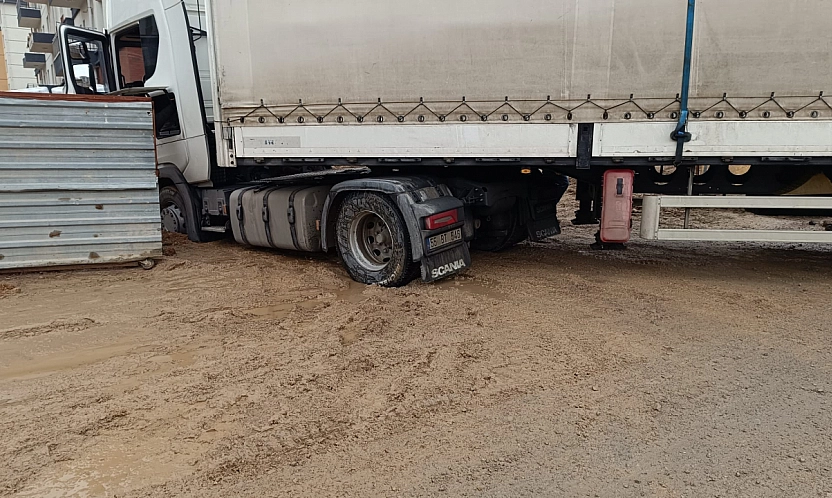 Malatya Çevre Yolu kilitlendi! Vatandaş yürüyerek ilerledi