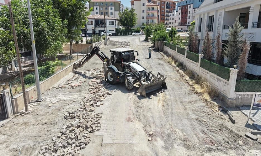 Malatya'da 5 mahallede yollar sil baştan yenileniyor!