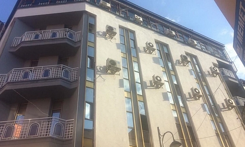 Malatya'da 7 kişinin öldüğü otel davası ertelendi: 'Güncel zemin etüdü yok'