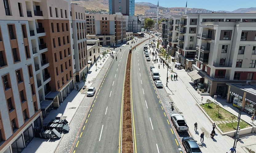 Malatya'da akıllı kavşak dönemi: Kışla-Akpınar yolu trafiğe açıldı