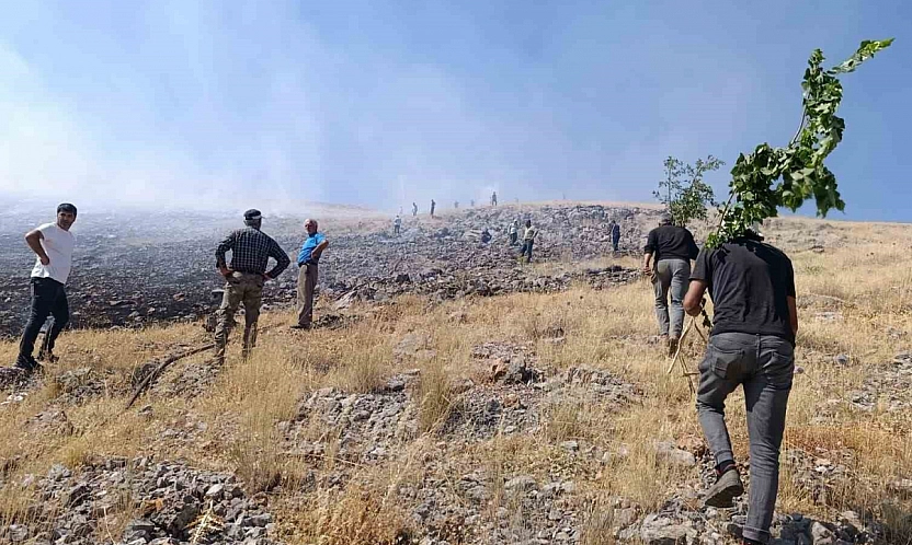 Son dakika | Malatya'da anız yangını: Alevler dağlık alana yayıldı!