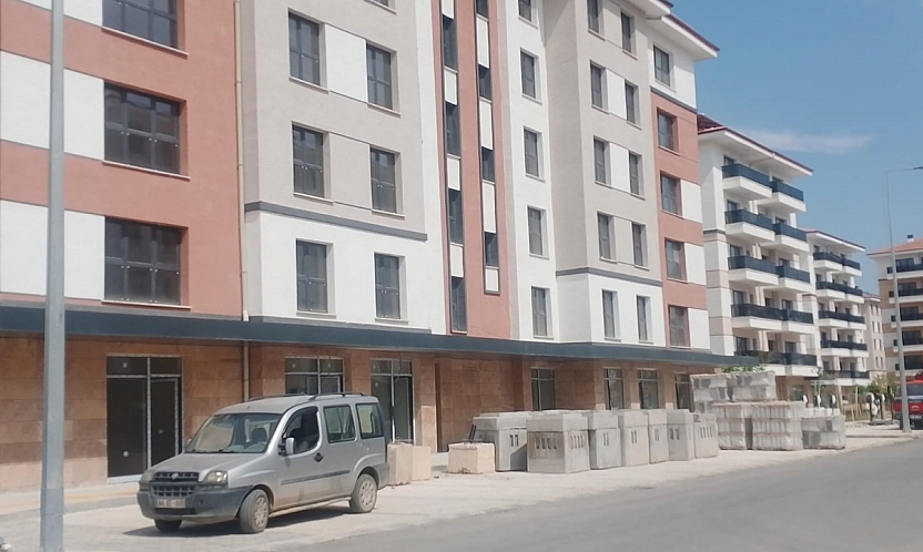 Malatya'da bin 444 konut neden teslim edilmiyor? Ağustos'tu Eylül oldu!