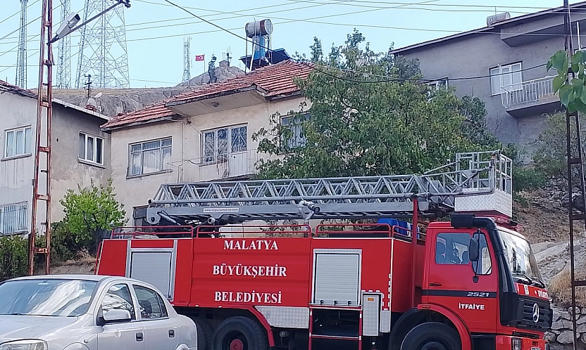 Malatya'da emekli öğretmen evinde ölü bulundu