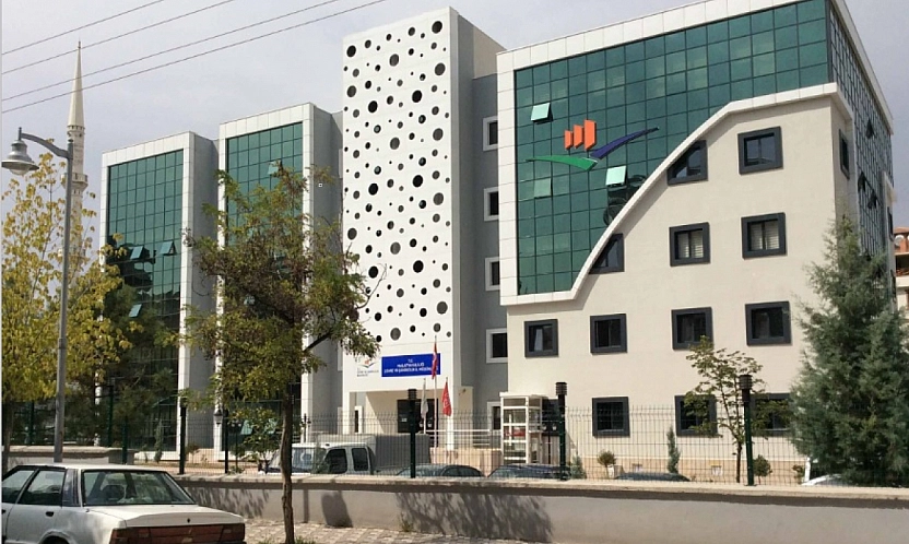 Malatya'da kalitesiz beton firmalarının adı 'SIR' oldu! Çevre Şehircilik duyuruyu neden kaldırdı?