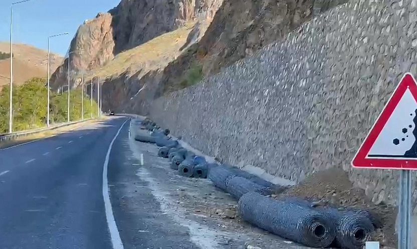 Malatya'da O İlçenin Yolu Başka Ülkenin Yoluymuş Gibi Mİ Davranılıyor?