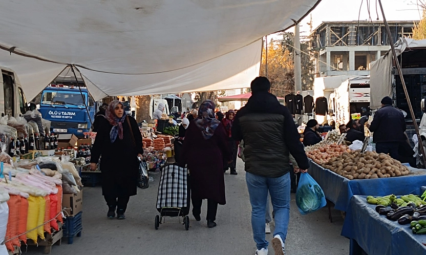 Malatya'da soğuk hava pazar fiyatını uçurdu: Domates, salatalık 50 lira…