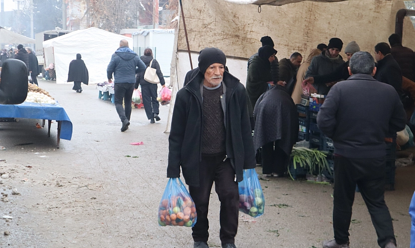 Malatya'da soğuk hava semt pazarlarını vurdu!