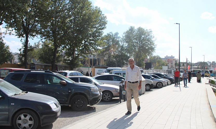 Malatya'da yol kenarı park  dönemi bitiyor! 4 bin araçlık yeni otoparkların yeri belli oldu!