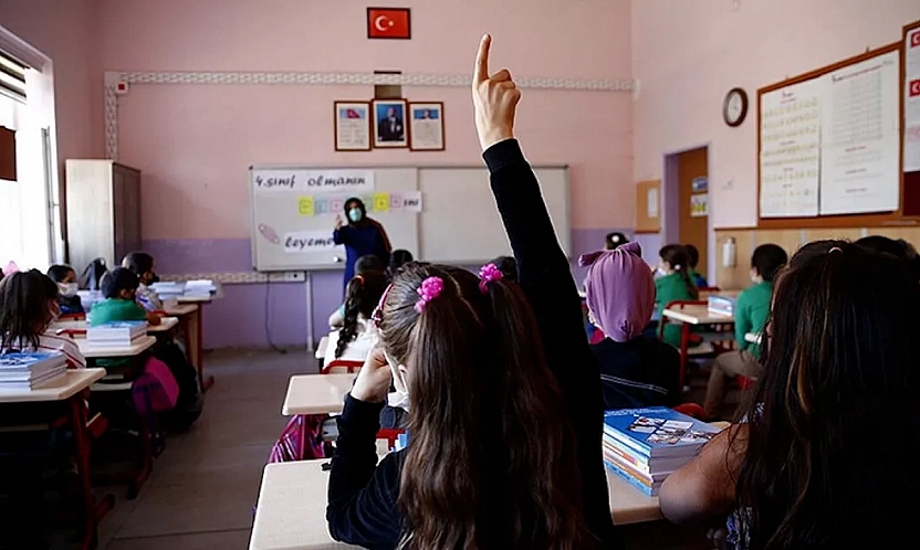 MEB eğitim dönemi öncesi uyardı: Velilerden ücret talep edilmeyecek!