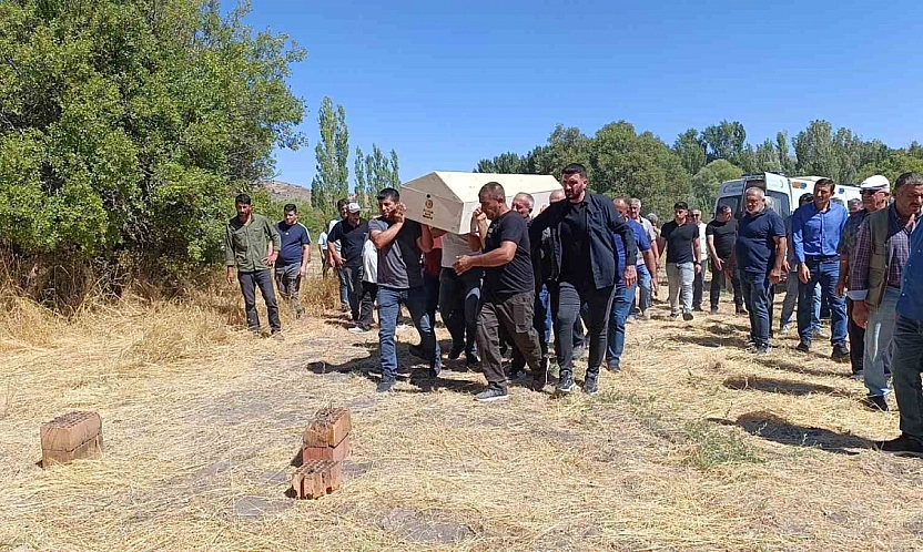 Eski sevgilisi tarafından katledilmişti: Malatya'da toprağa verildi!