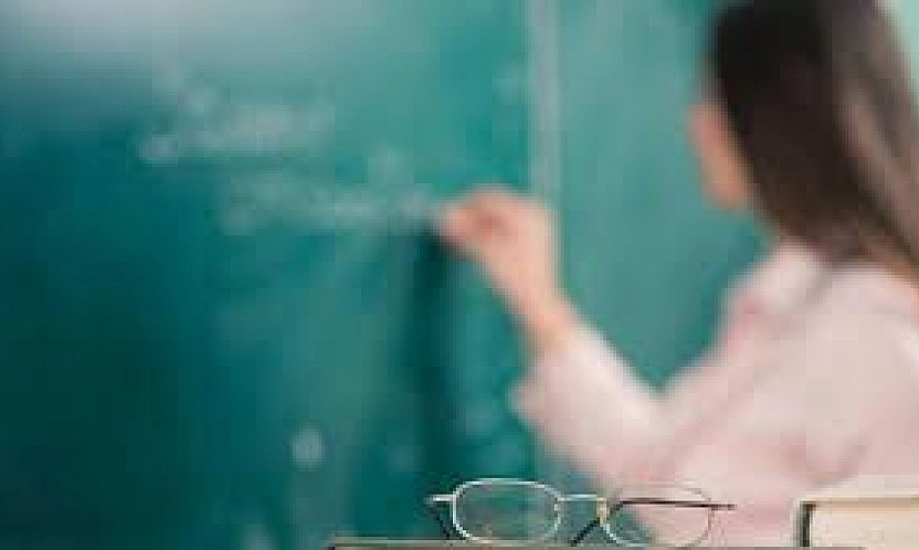 Öğretmen adayları 24 Kasım'a işsiz ve mesleki hayalinden vazgeçmiş giriyor