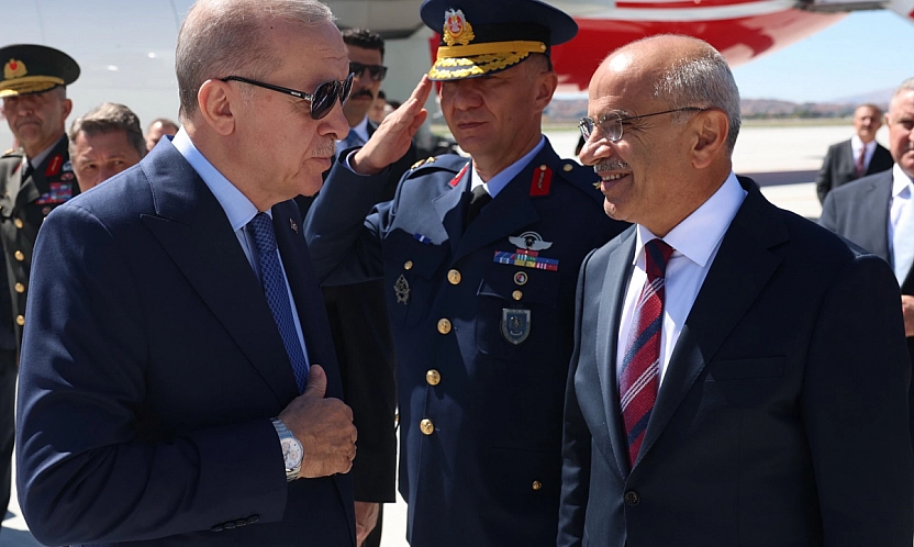 Sami Er, raylı sistem projesini Cumhurbaşkanı Erdoğan'a sundu