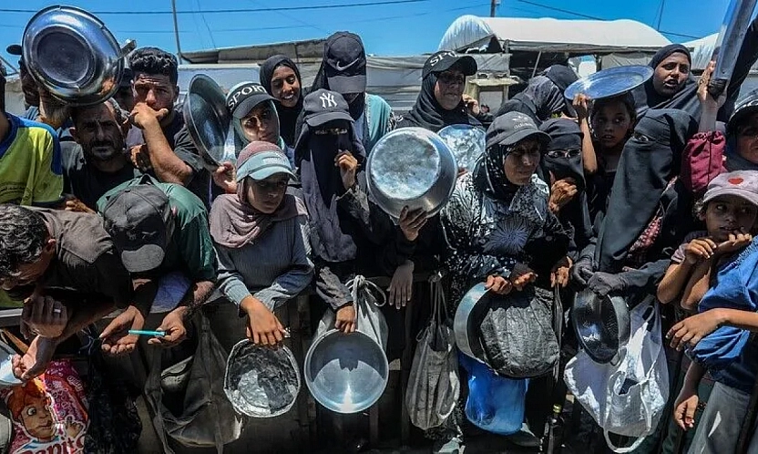 Saraybosna'dan Ramallah'a… Malatyalı 9 gönüllü adalet için yollarda!