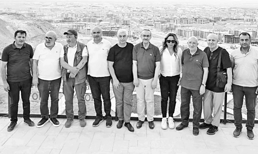 Vali Yavuz'dan Dikkat Çeken Kayısı Yorumu: 'Vatandaşın Yürüyüşü Değişirdi'