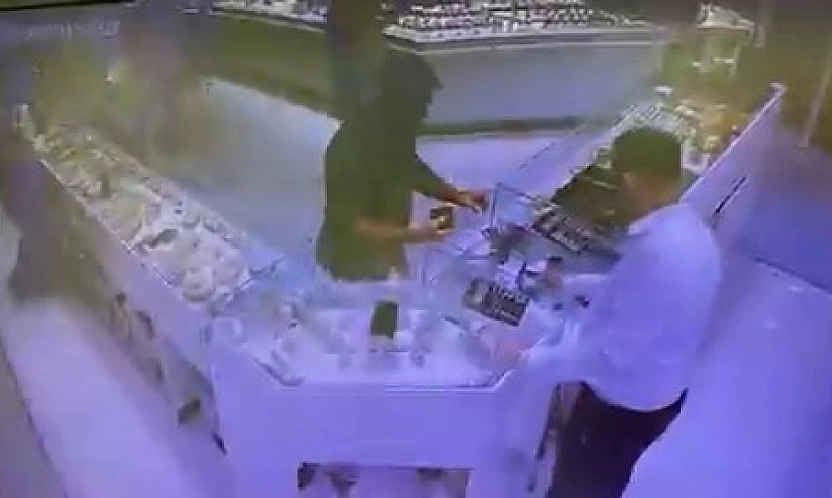Yangında öldü sanılıyorlardı: Malatya Adli Tıp'ın ortaya çıkardığı cinayette zanlı havalimanında yakalandı