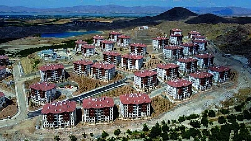 Bakan Açıkladı! 250 bin Konut Yolda: Dar Gelirli Ailelilere Müjde Verildi…