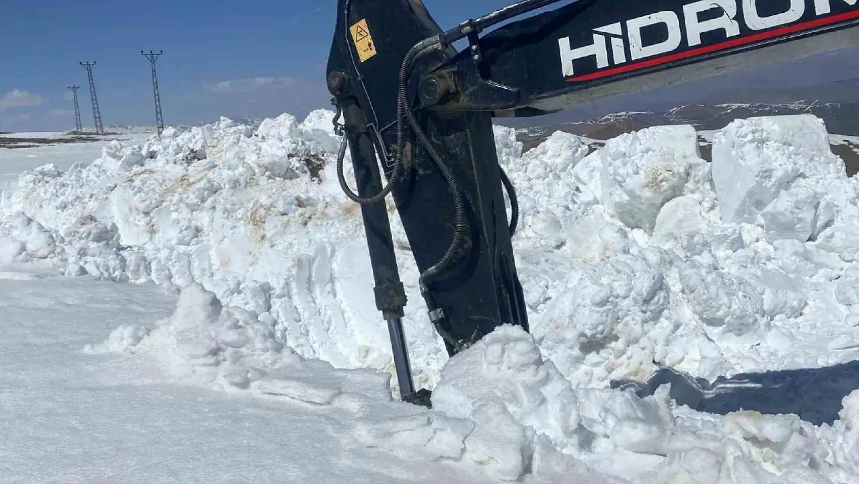 Doski Vadisi'nde kar kalınlığı kaç metreyi buldu!