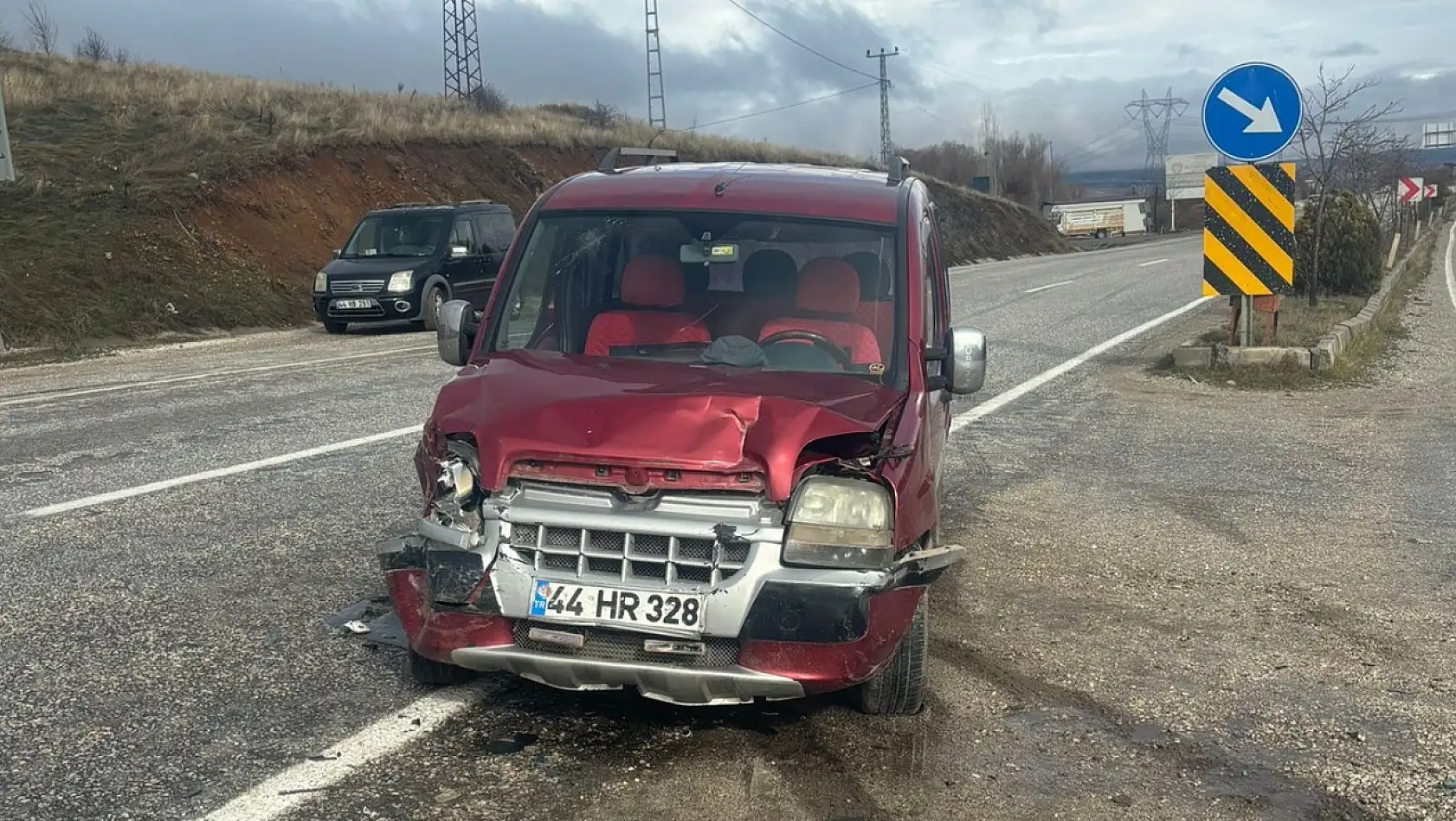 Malatya'da hafif ticari araçlar çarpıştı, 1 yaralı