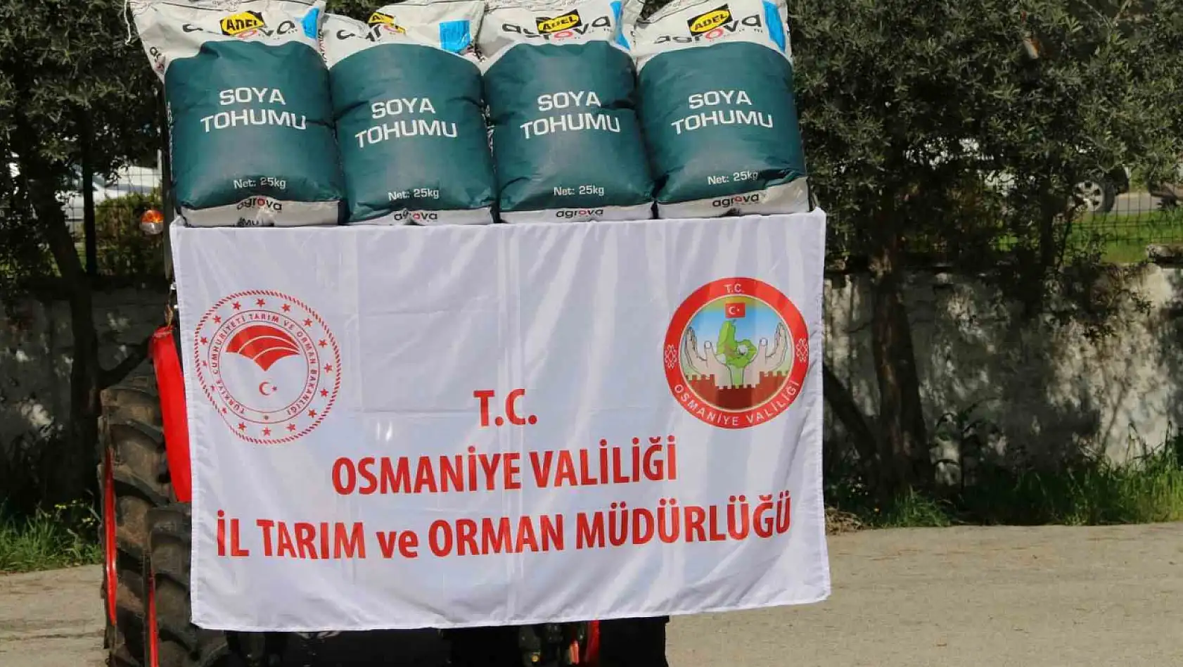 Osmaniye'de çiftçilere soya desteği