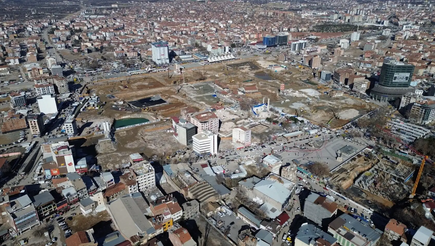 Malatya'da orta hasarlı binalar, ağır hasarlı mı sayılacak..!