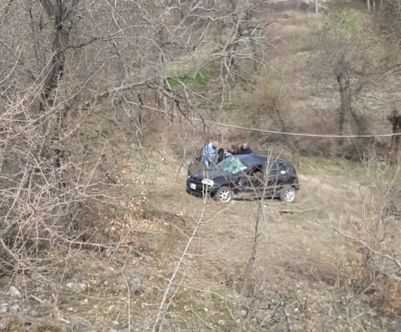 Kale'de otomobil takla attı