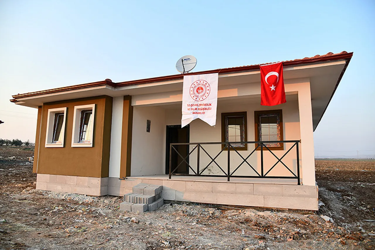 897 deprem konutu bu ay teslim edilecek!