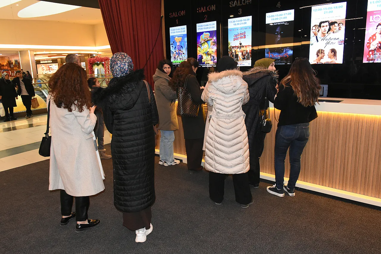 Malatyalılar 'beyaz perde'yle buluştu